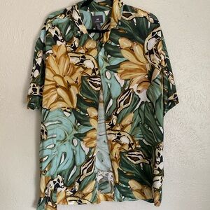 Hawaiian shirt